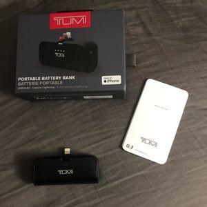 Tumi Power bank for Apple lightning plug.